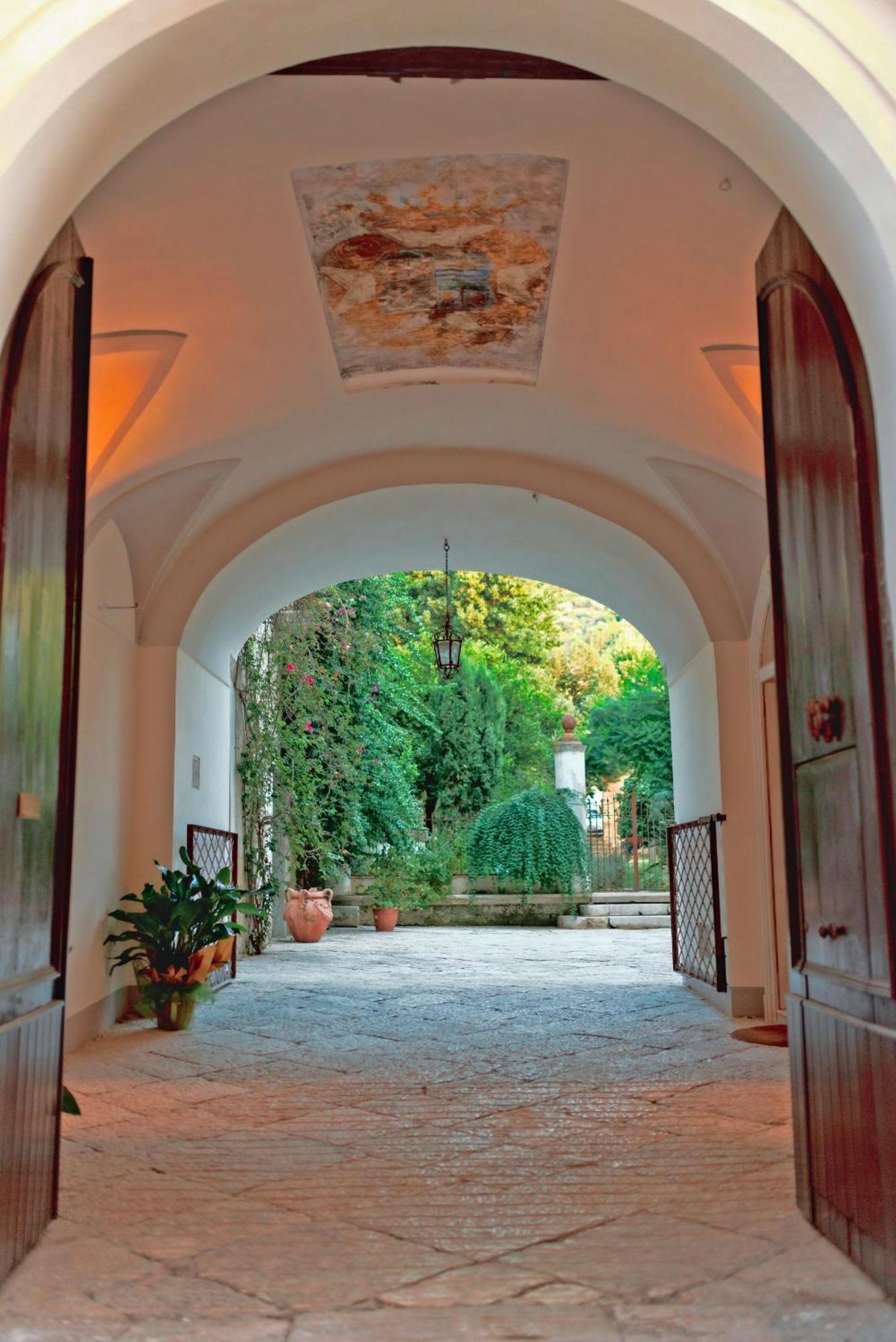 Palazzo Murat Luxury Rooms Arienzo Esterno foto